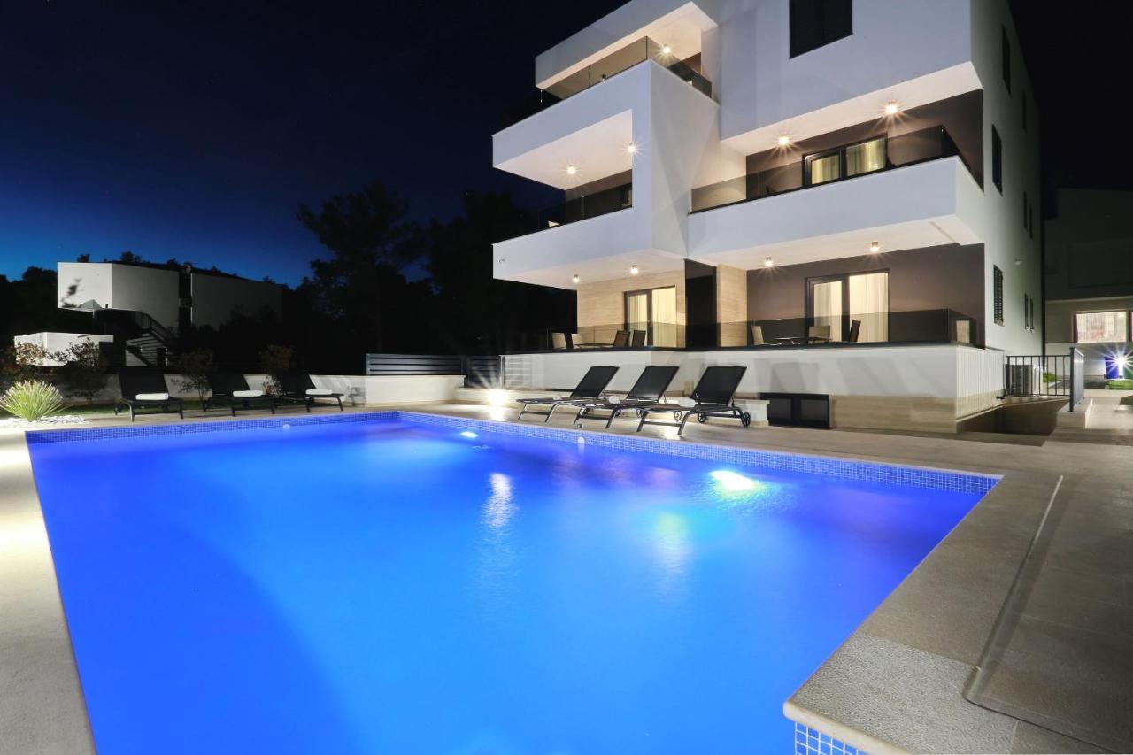 Ankora 2 With Heated Pool Biograd Na Moru