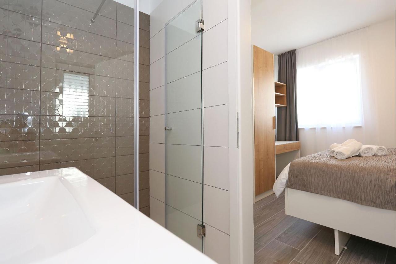 Ankora 2 With Heated Pool Biograd Na Moru
