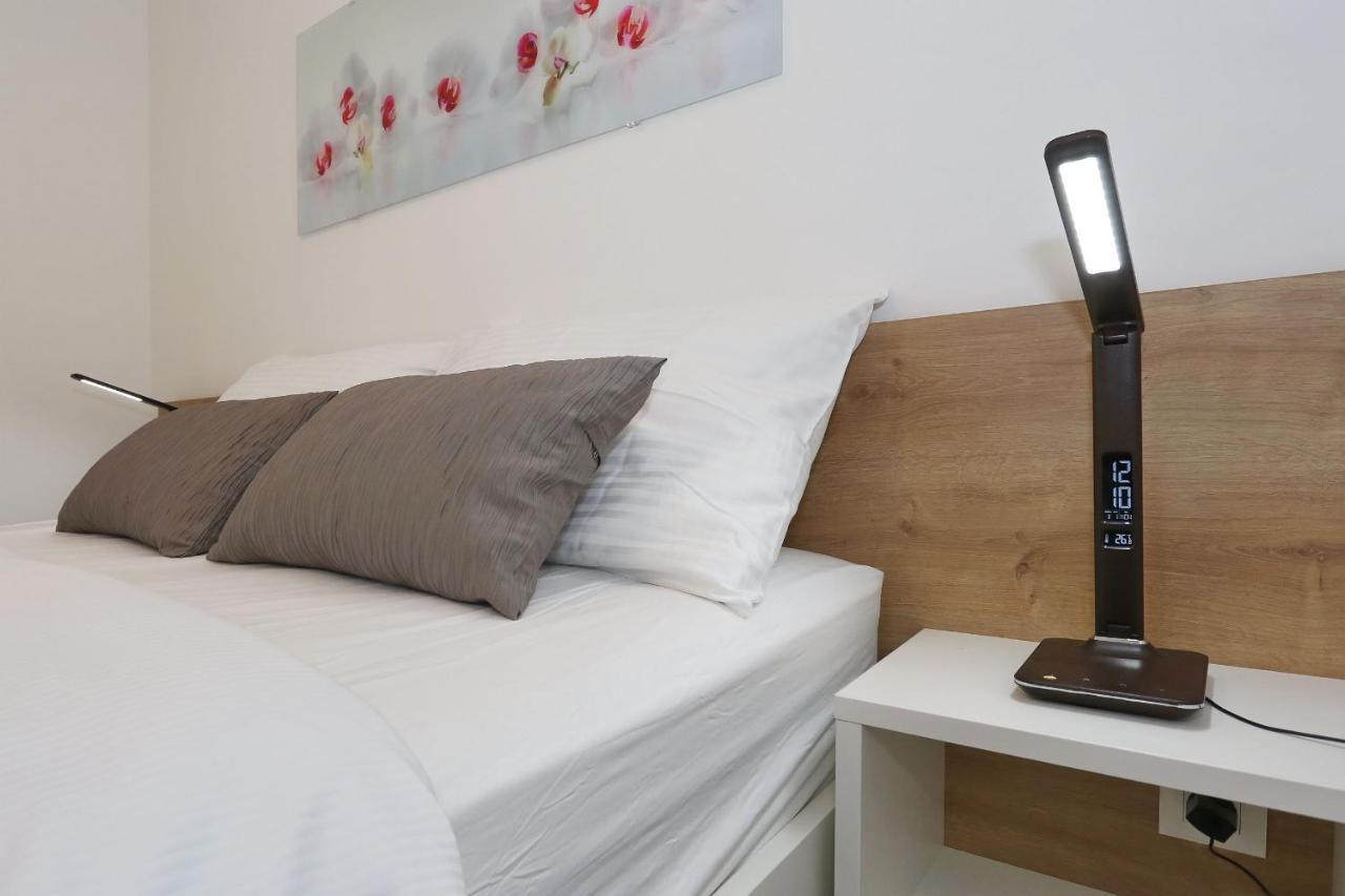 Apartment Ankora 2 With Heated Pool Biograd Na Moru