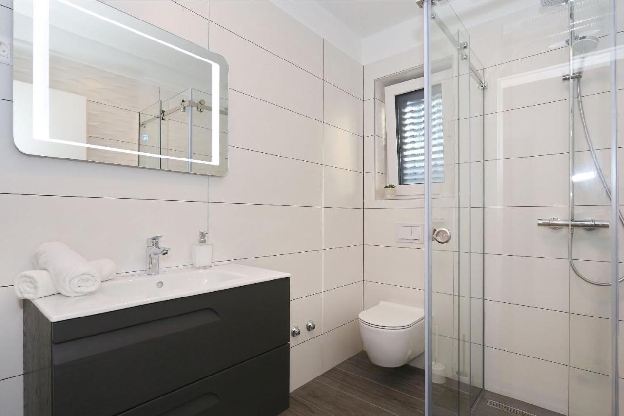 Apartment Ankora 2 With Heated Pool *