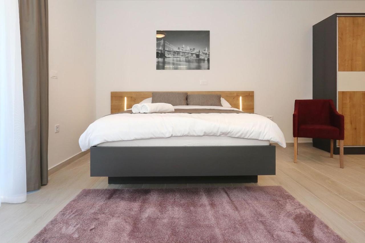 Ankora 2 With Heated Pool