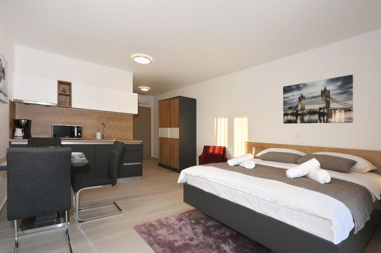 Apartment Ankora 2 With Heated Pool Biograd Na Moru