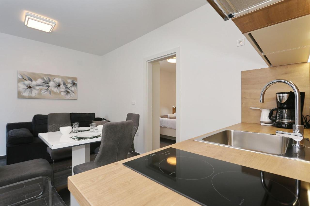 Ankora 2 With Heated Pool Biograd Na Moru
