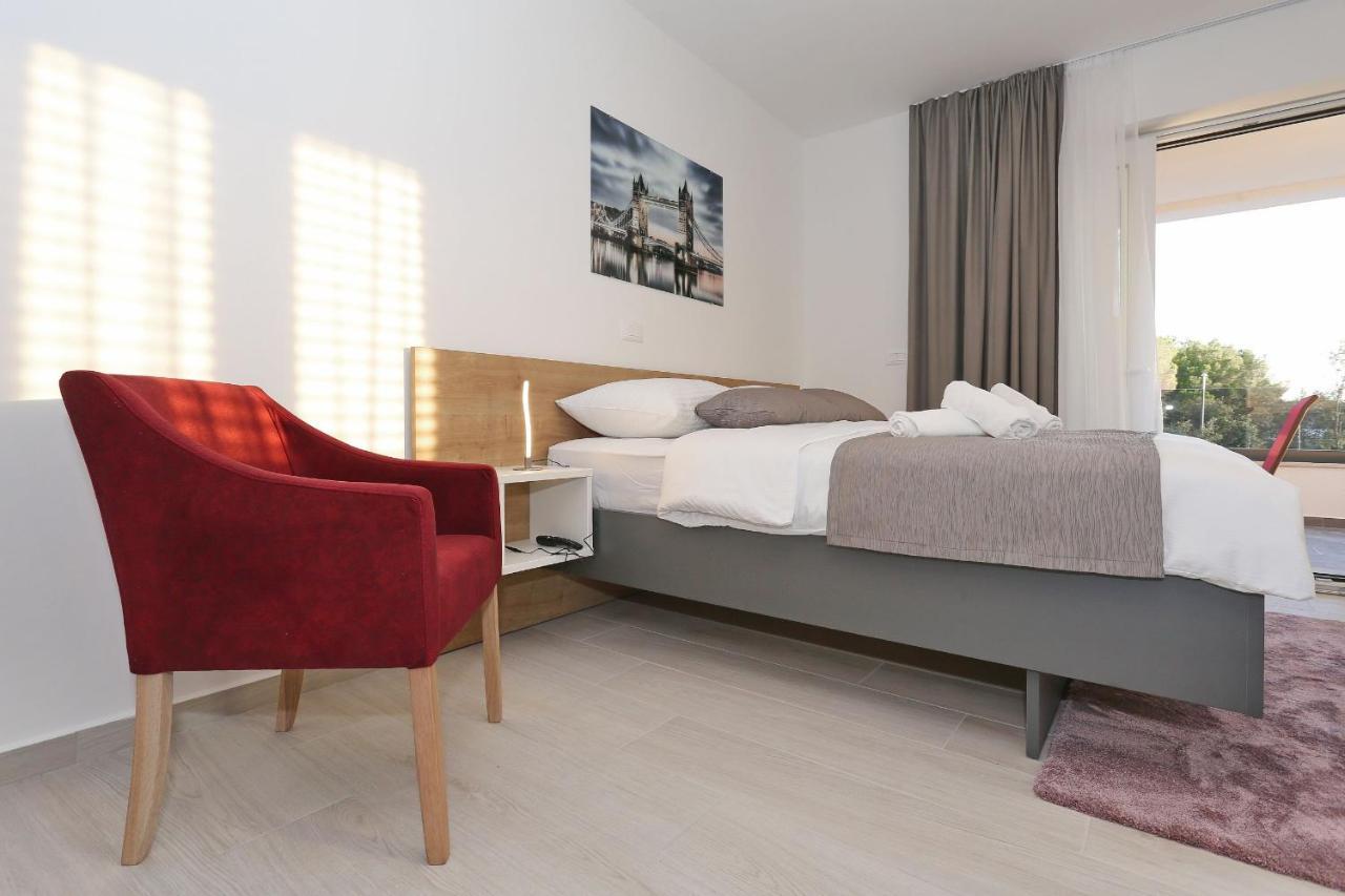 Ankora 2 With Heated Pool Biograd Na Moru