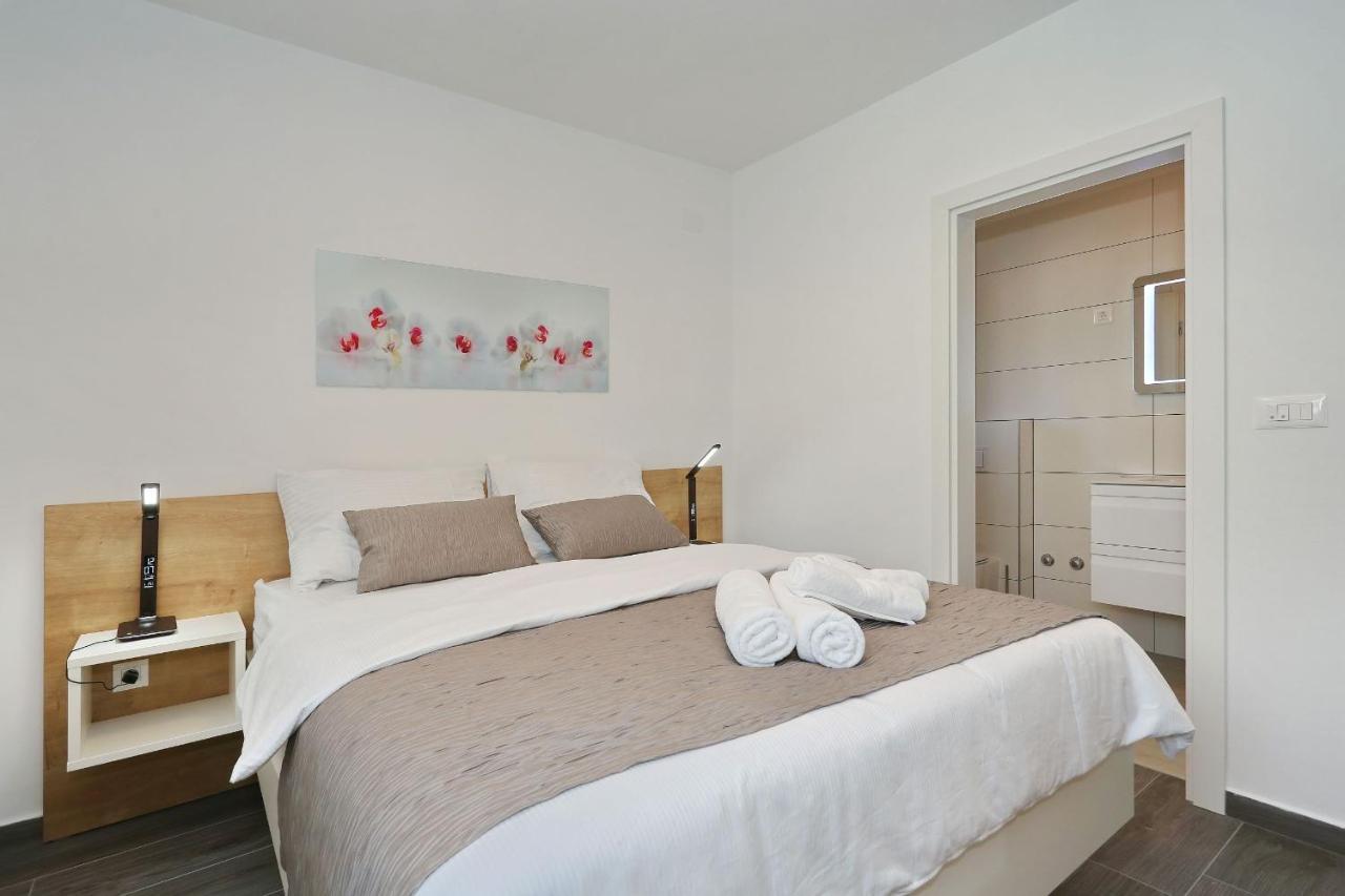 Ankora 2 With Heated Pool Apartment Biograd Na Moru