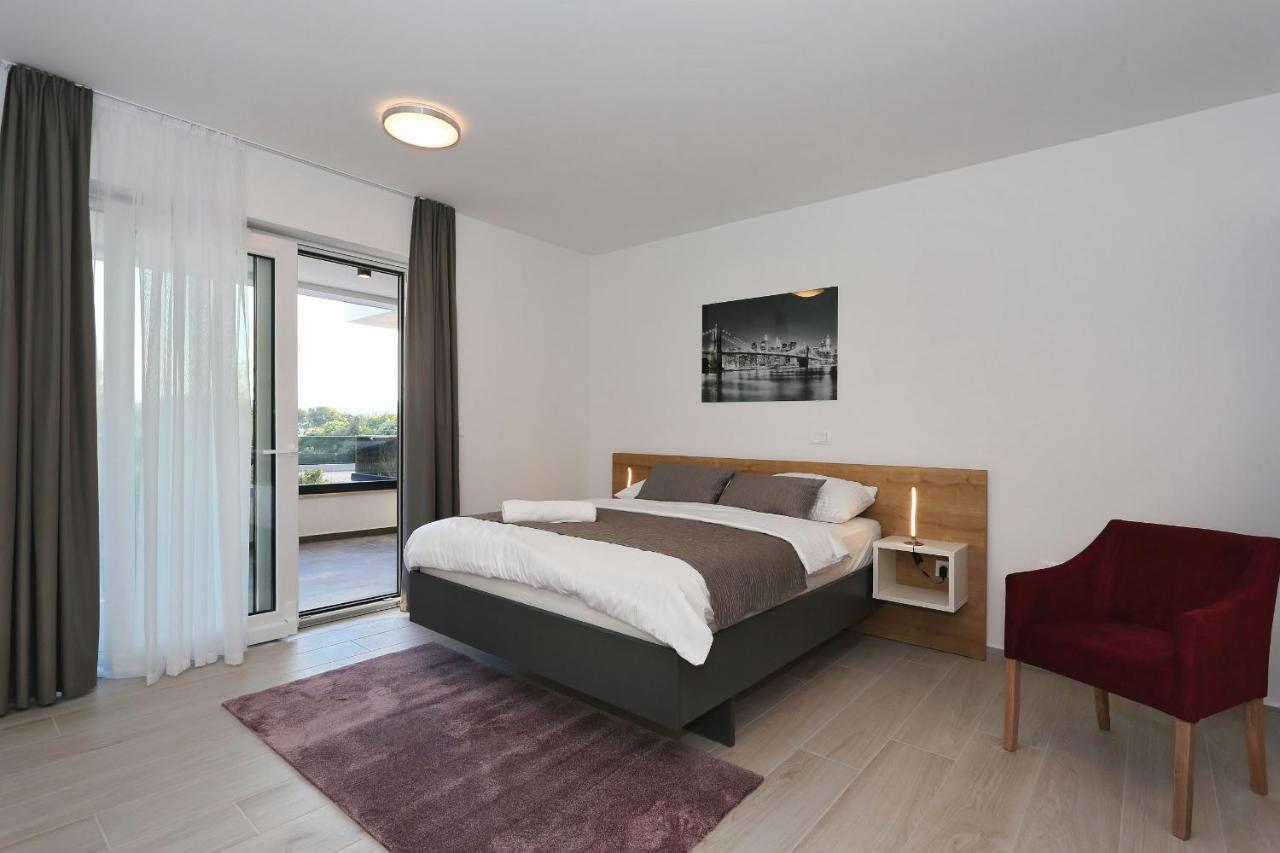Ankora 2 With Heated Pool Biograd Na Moru